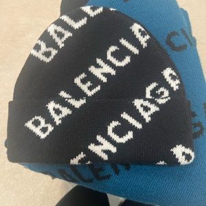 Balenciaga wool hat - Black / White. 100% authentic